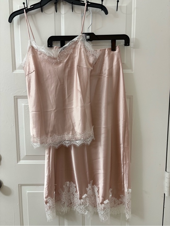 LG Dresses & Skirts - LG Satin Sleepwear Set in Blush Pink